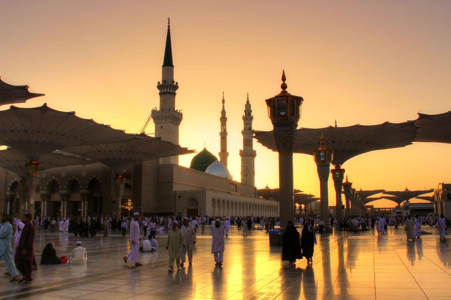 4 Star 14 Nights October Umrah Package